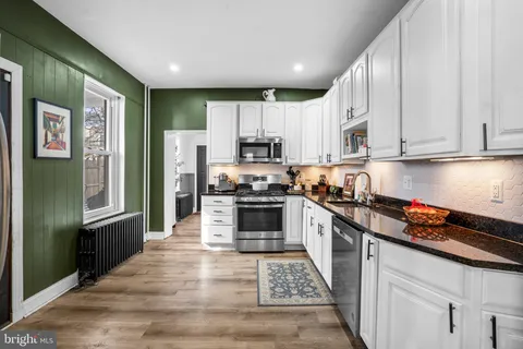 $2,800 | 4131 Manayunk Avenue, Philadelphia, PA 19128