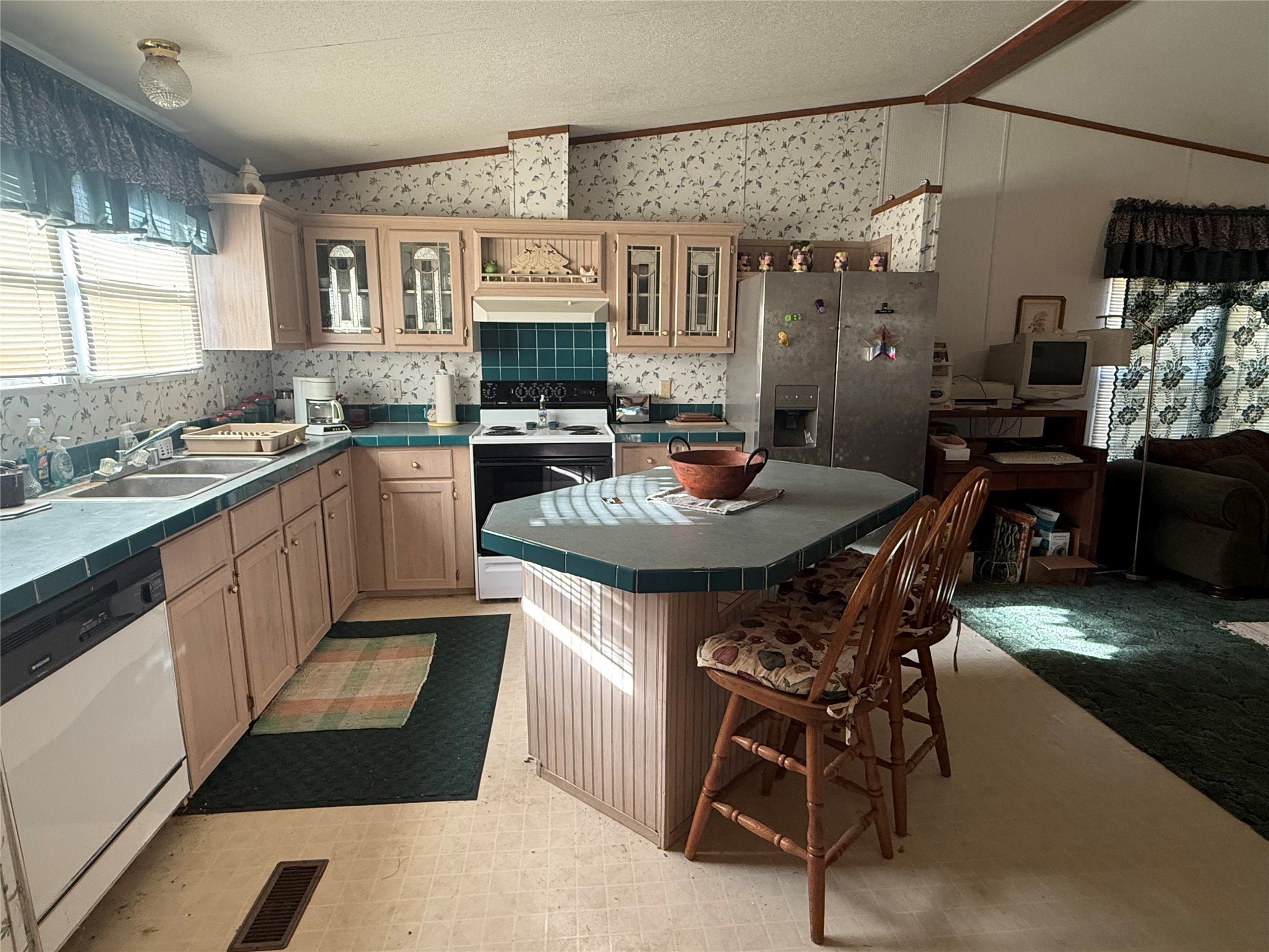 305 Canadian Drive Trinity, TX 75862 - Photo 15 of 29 Kitchen