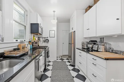 $640,000 | 1441 Jones Street, Unit 301, San Francisco, CA 94109