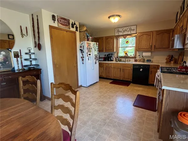 $289,000 | 4529 Highway 50, Leslie, MO 63056