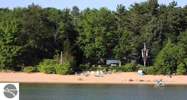 2756 Neahtawanta Road Traverse City, MI 49686 - Photo 15 of 15 1694744-14.JPG