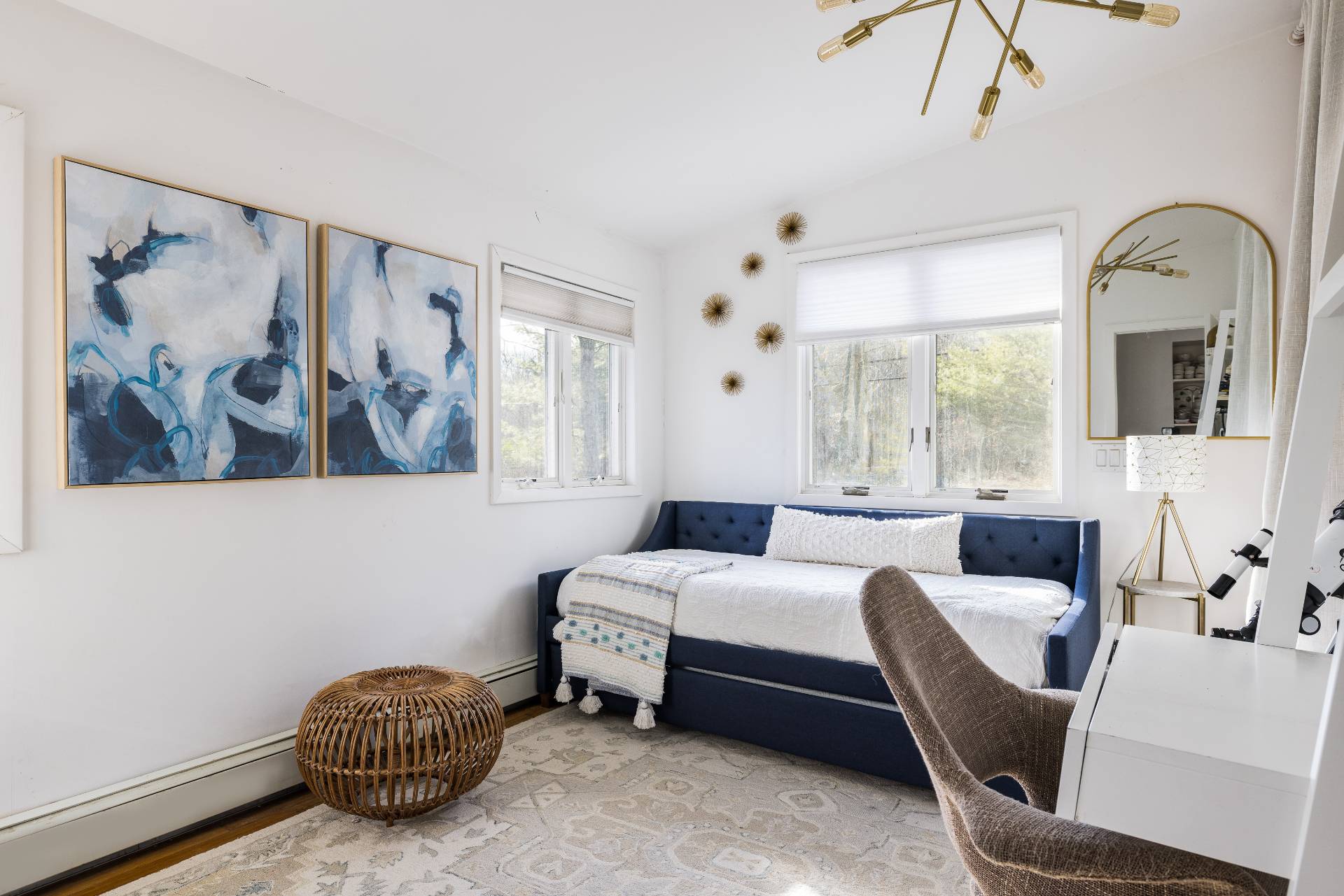 82 Springy Banks Road East Hampton, NY 11937 - Photo 9 of 21 a living room with furniture