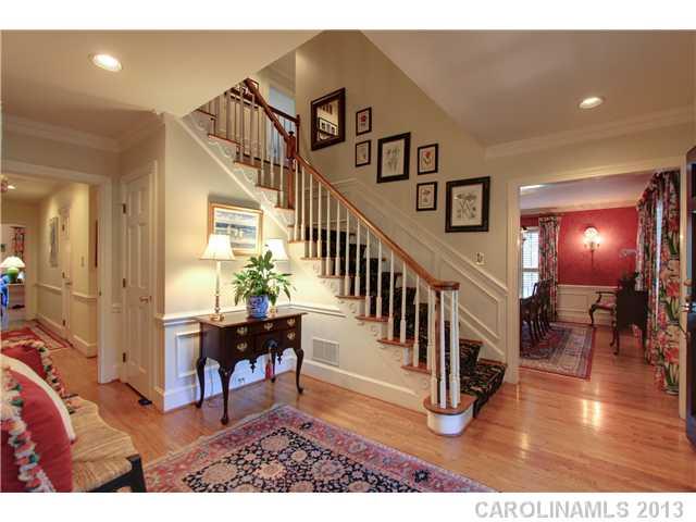 707 Cherokee Road Charlotte, NC 28207 - Photo 2 of 16 Gallery Image 2