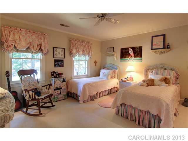 707 Cherokee Road Charlotte, NC 28207 - Photo 11 of 16 Gallery Image 11