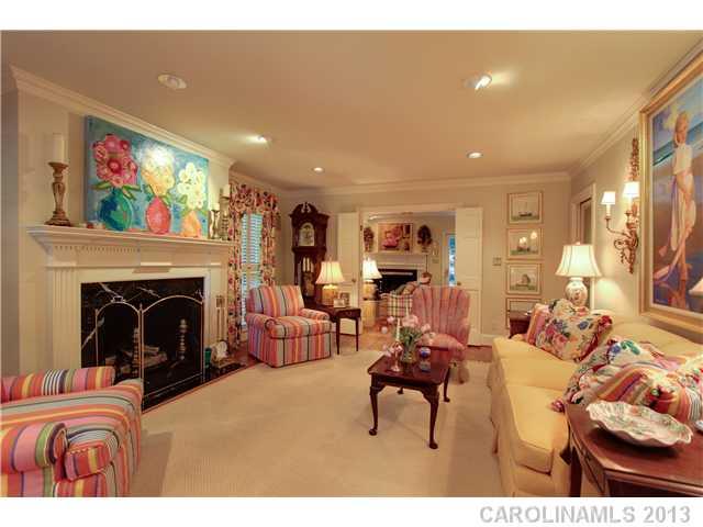 707 Cherokee Road Charlotte, NC 28207 - Photo 5 of 16 Gallery Image 5