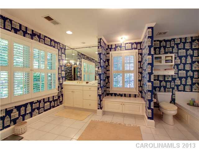 707 Cherokee Road Charlotte, NC 28207 - Photo 10 of 16 Gallery Image 10