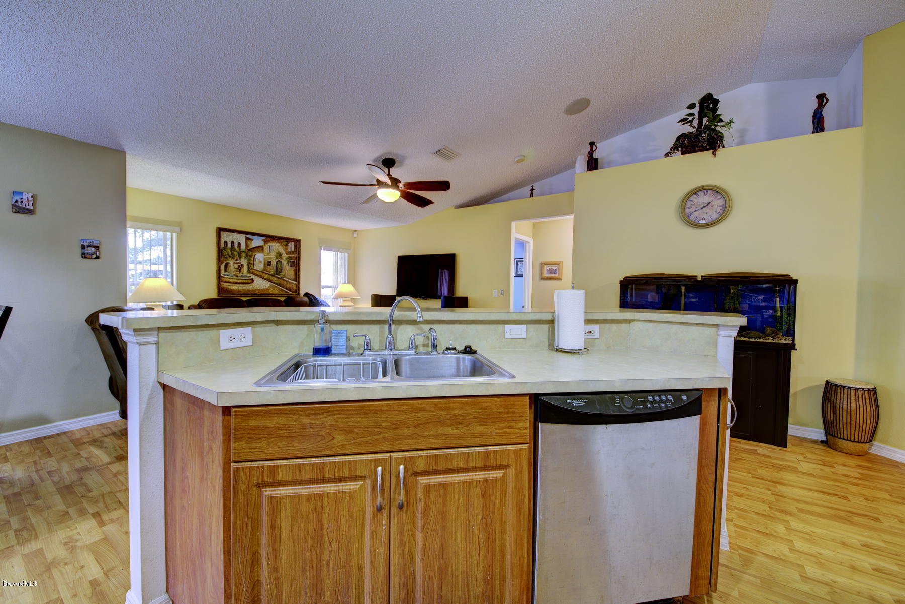 720 Furth Road Northwest Palm Bay, FL 32907 - Photo 12 of 24 Kitchen open to Great Room