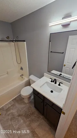 $1,875 | 127 Whiteleaf Drive, Jacksonville, NC 28546