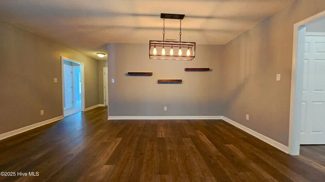 $1,875 | 127 Whiteleaf Drive, Jacksonville, NC 28546