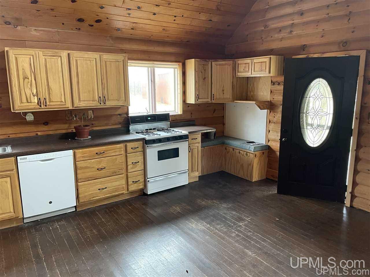 10676 Flodin Road Manistique, MI 49854 - Photo 11 of 17