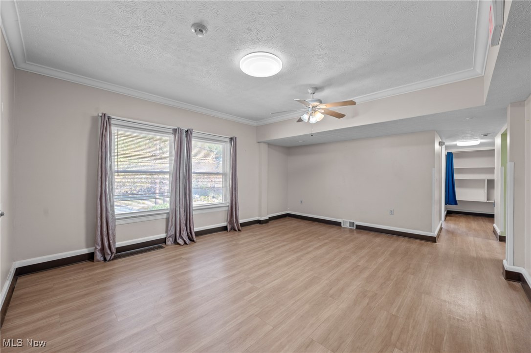 17702 Nottingham Road Cleveland, OH 44119 - Photo 7 of 32 Gallery Image 7