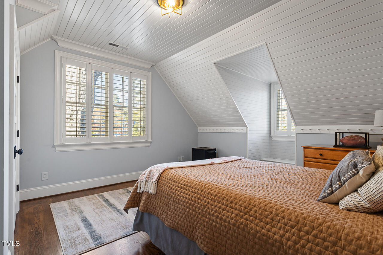 1524 Jarvis Street Raleigh, NC 27608 - Photo 27 of 49 Large 3rd Bedroom