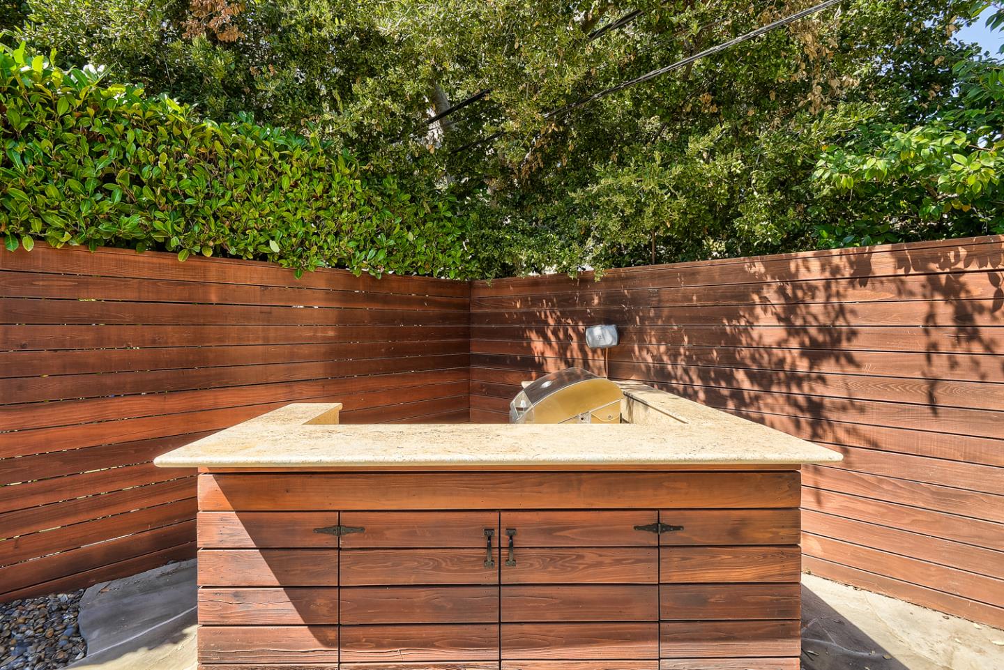 22 Avila Road San Mateo, CA 94402 - Photo 20 of 25 Gallery Image 20
