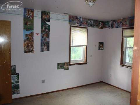 11636 McCaughna Road Byron, MI 48418 - Photo 27 of 52 20413315-26.JPG