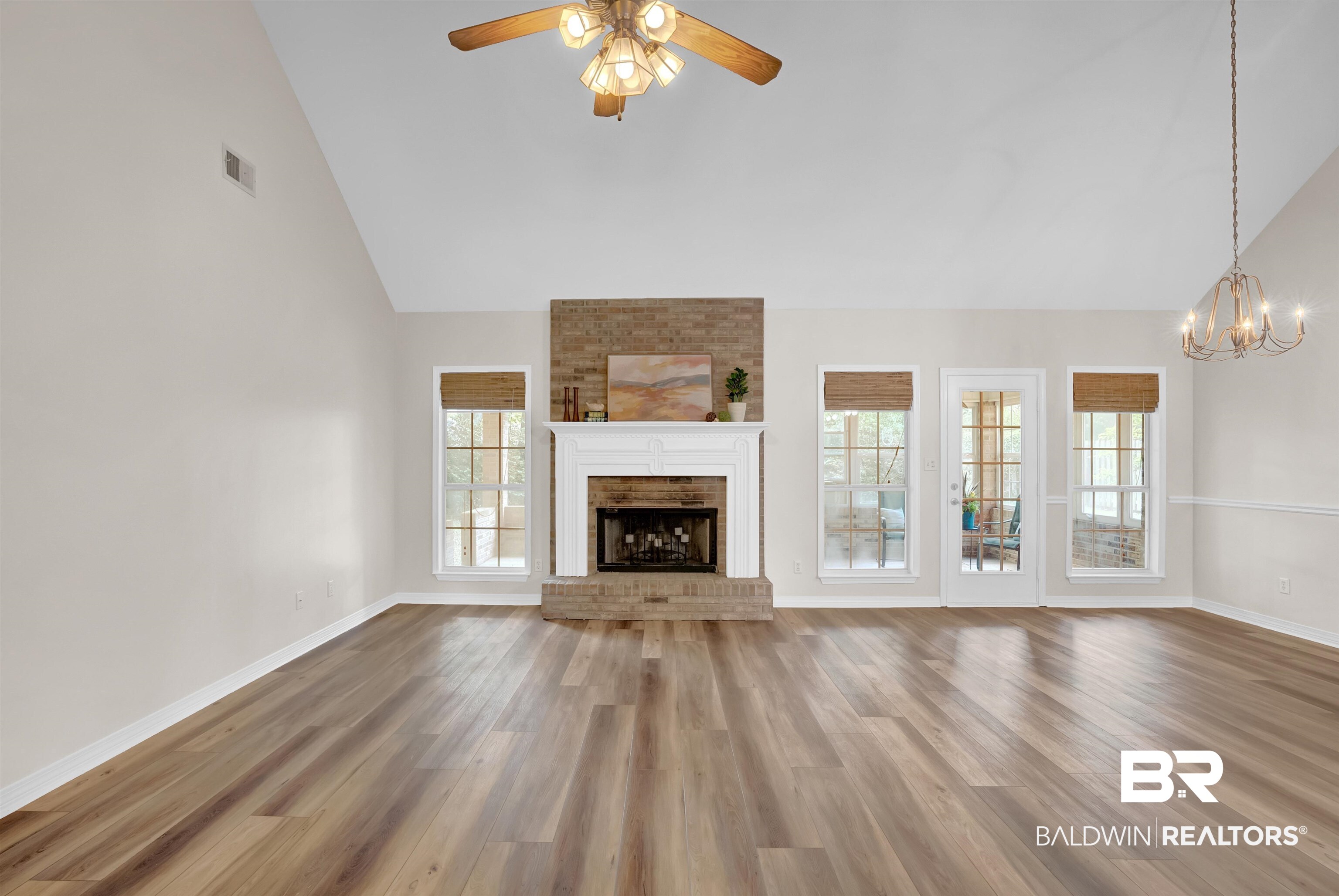 19741 Hunters Loop Fairhope, AL 36532 - Photo 4 of 42 Living Room