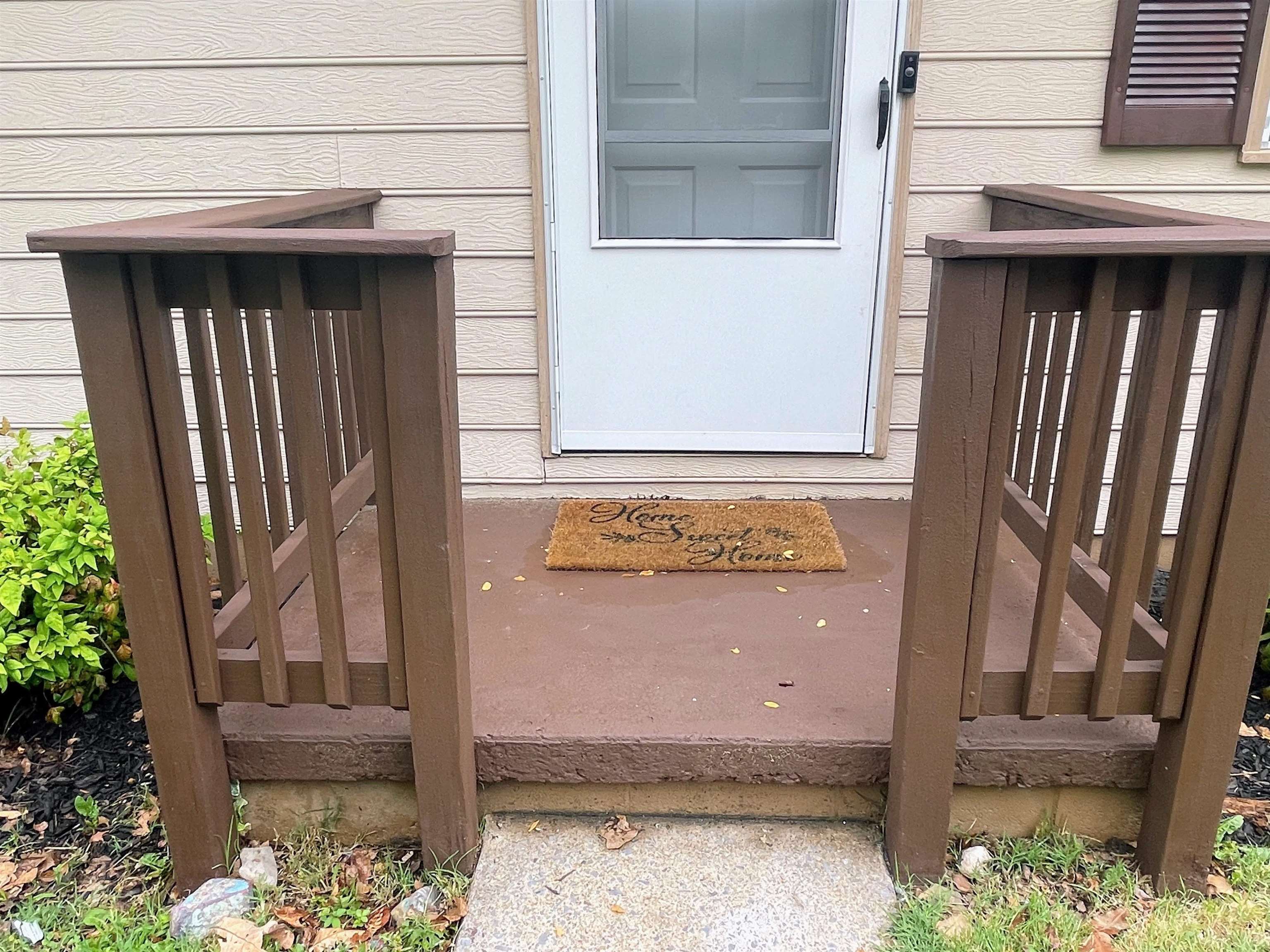 1201 4th Street Waynesboro, VA 22980 - Photo 2 of 32 Front Door/Stoop