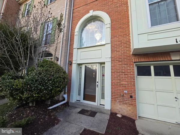 $3,200 | 14113 Parker Farm Way, Silver Spring, MD 20906