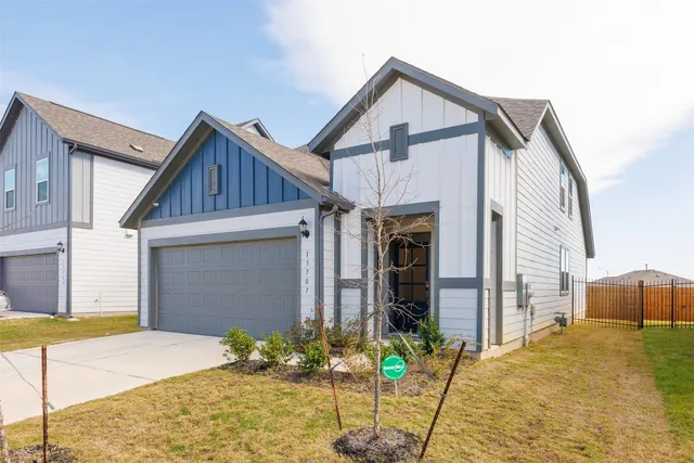 $2,125 | 13707 Manhattan Drive, Pflugerville, TX 78660