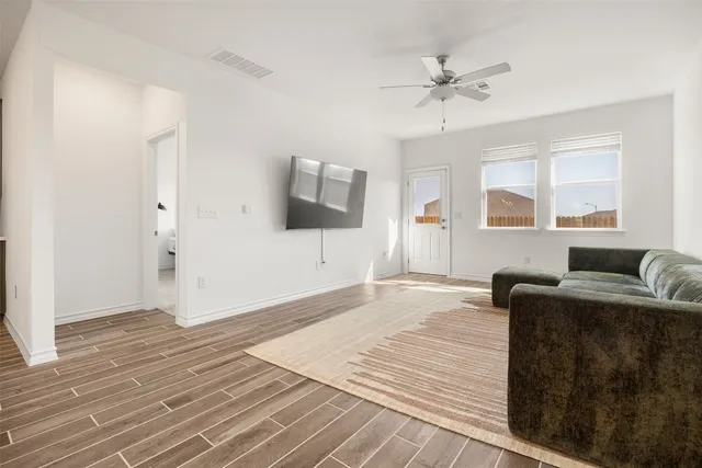 $2,125 | 13707 Manhattan Drive, Pflugerville, TX 78660