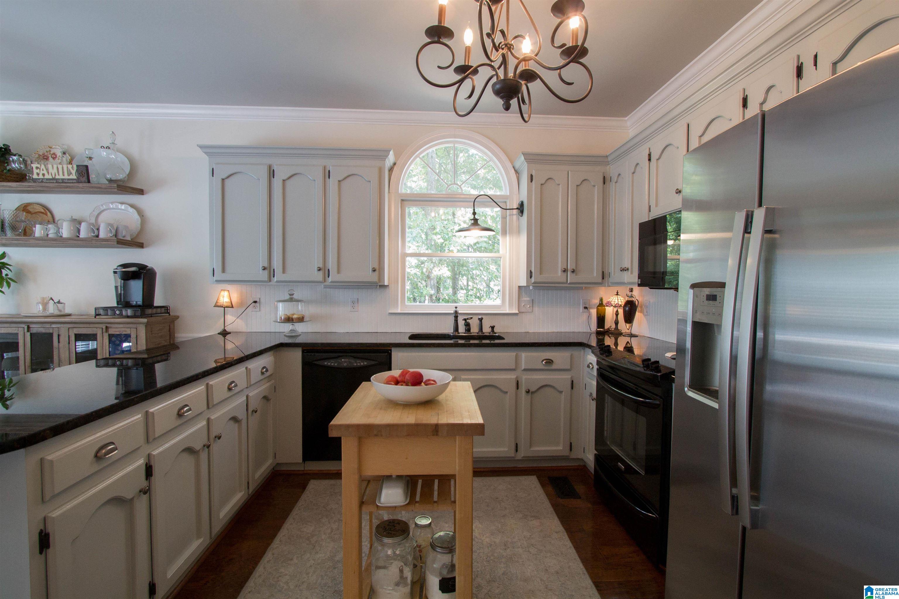 210 Newgate Circle Alabaster, AL 35007 - Photo 17 of 64 Gallery Image 17