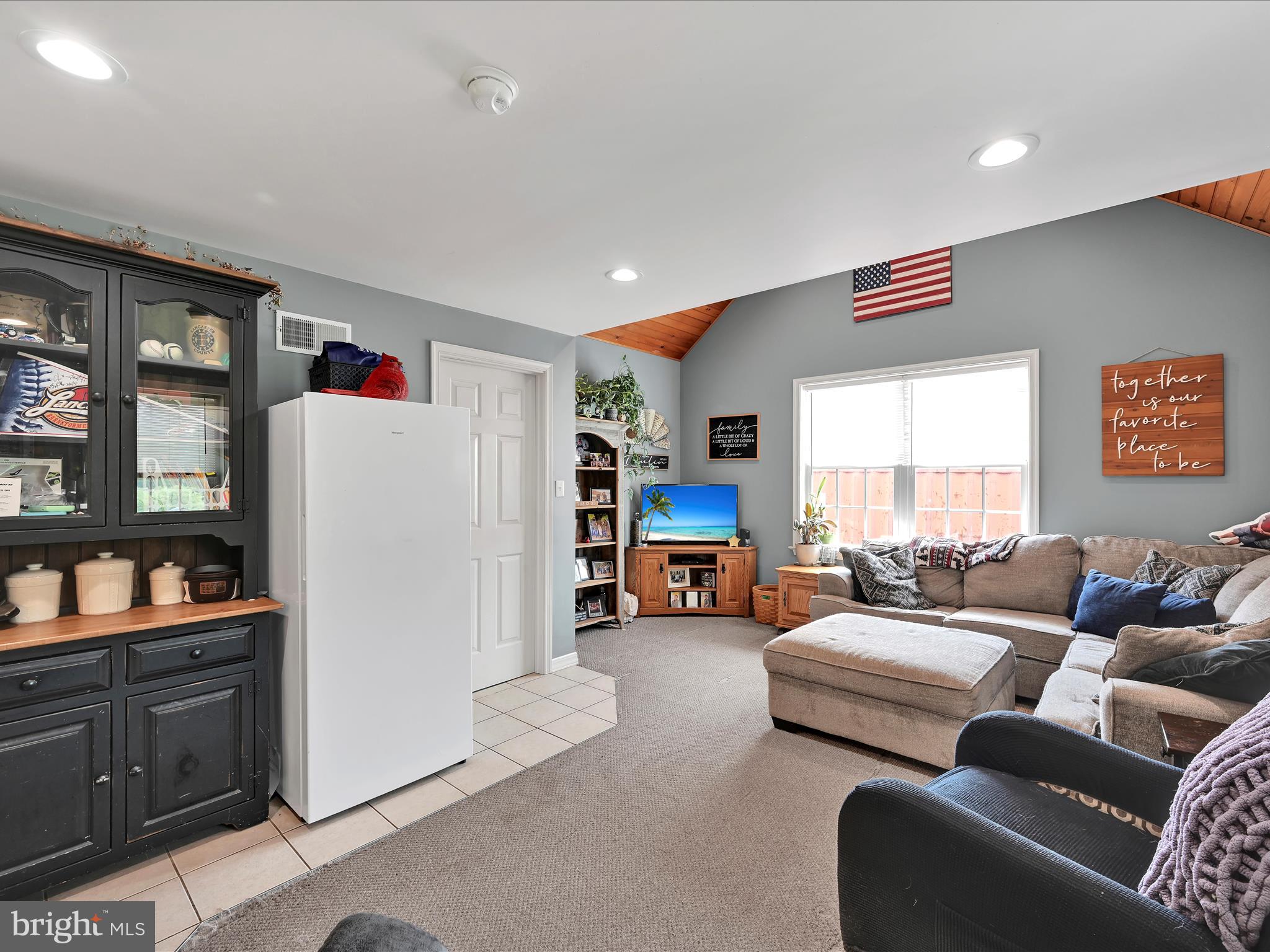 783 Drytown Road Holtwood, PA 17532 - Photo 13 of 32 Family Room
