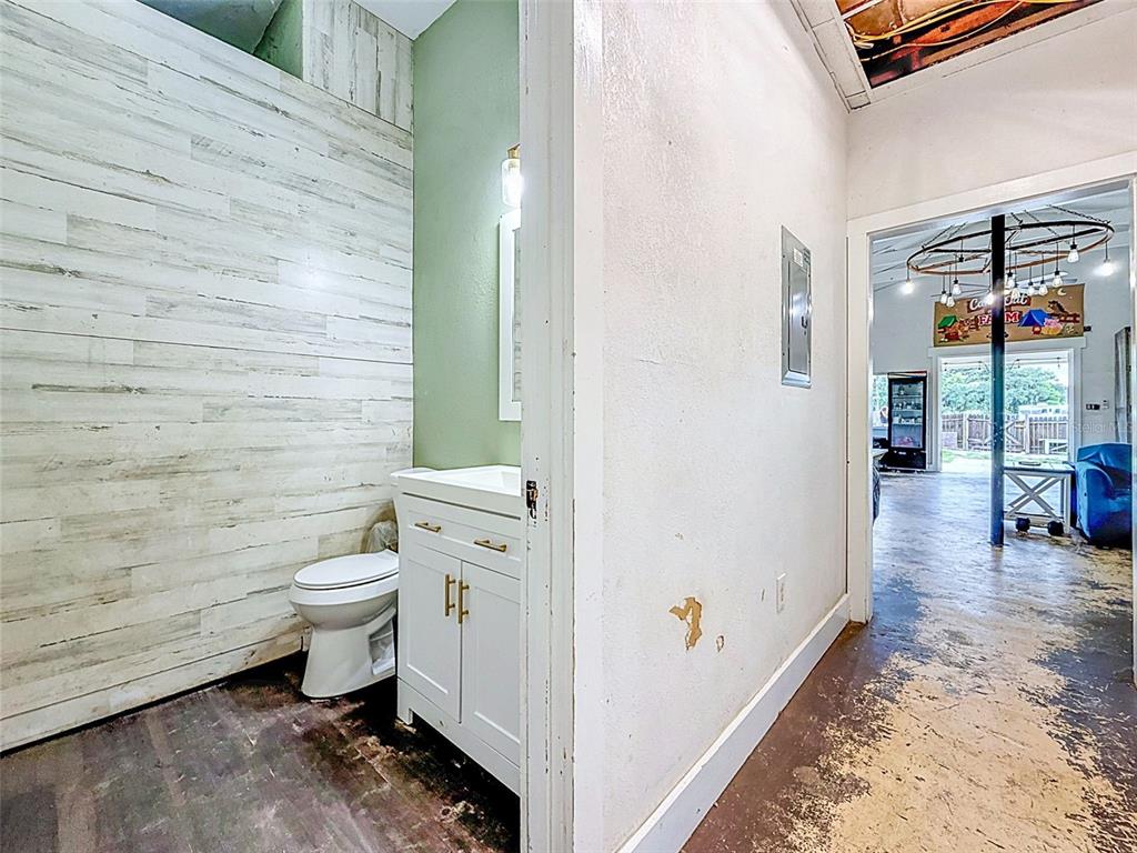 16736 Powerline Road Dade City, FL 33523 - Photo 21 of 77 Gallery Image 21