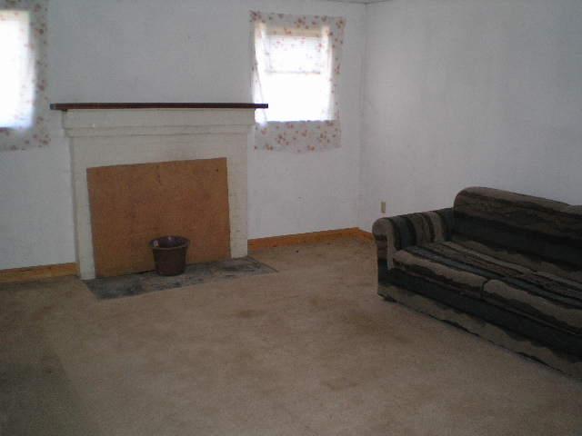3526 Bennett Springs Road Salem, VA 24153 - Photo 3 of 8 Living room