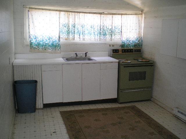 3526 Bennett Springs Road Salem, VA 24153 - Photo 4 of 8 Kitchen