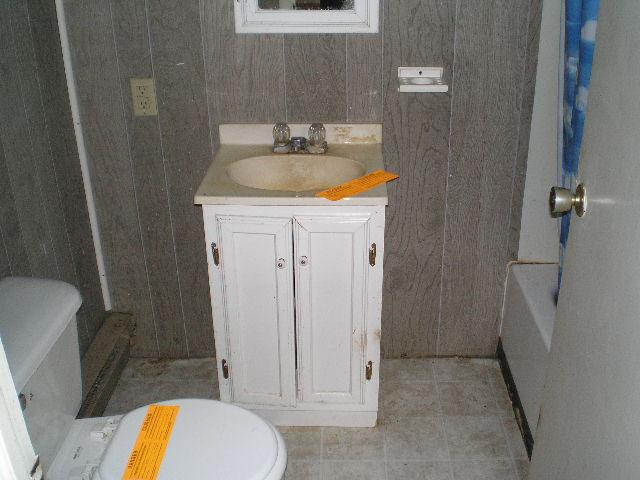 3526 Bennett Springs Road Salem, VA 24153 - Photo 7 of 8 Bathroom