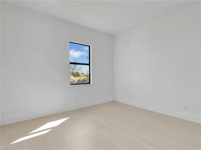 $2,100 | 1828 Northwest 21st Street, Cape Coral, FL 33993