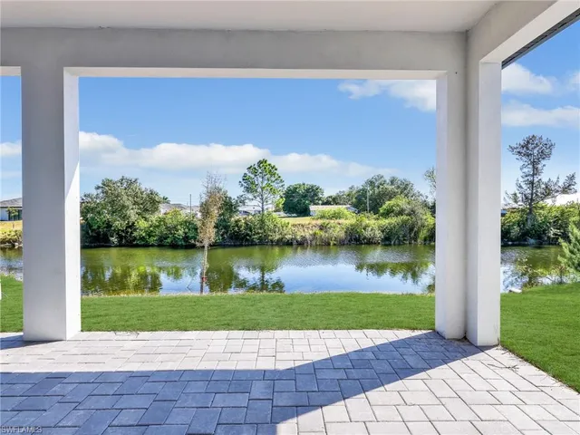 $2,100 | 1828 Northwest 21st Street, Cape Coral, FL 33993