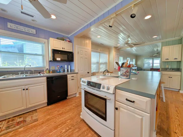 $3,500,000 | 206 Atlantic Avenue, Pawleys Island, SC 29585