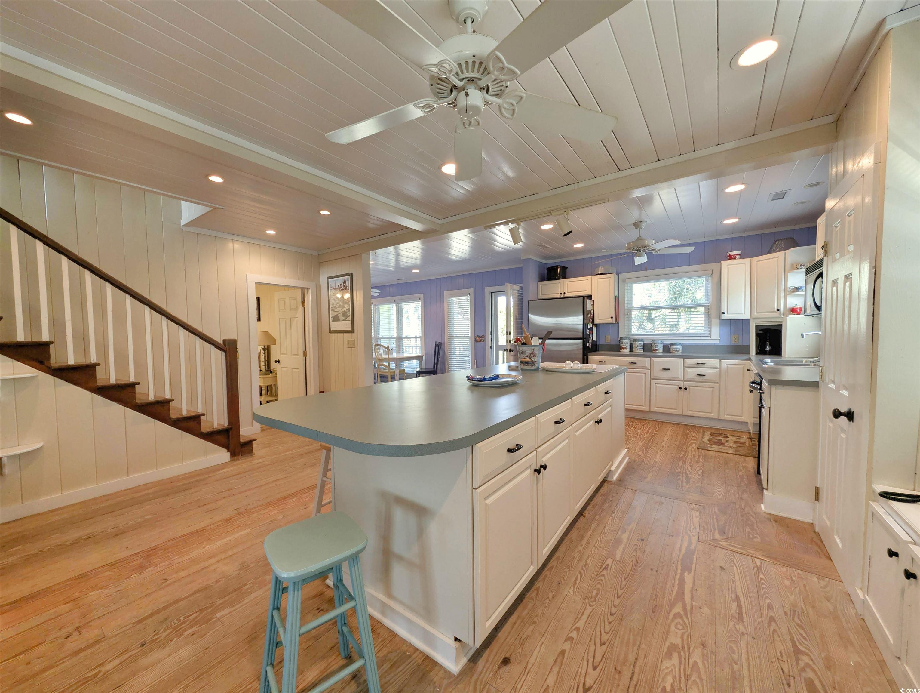 206 Atlantic Avenue Pawleys Island, SC 29585 - Photo 9 of 40