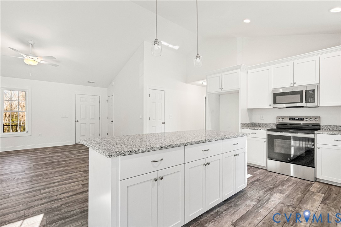 125 Ferry Landing Road Dunnsville, VA 22454 - Photo 11 of 33