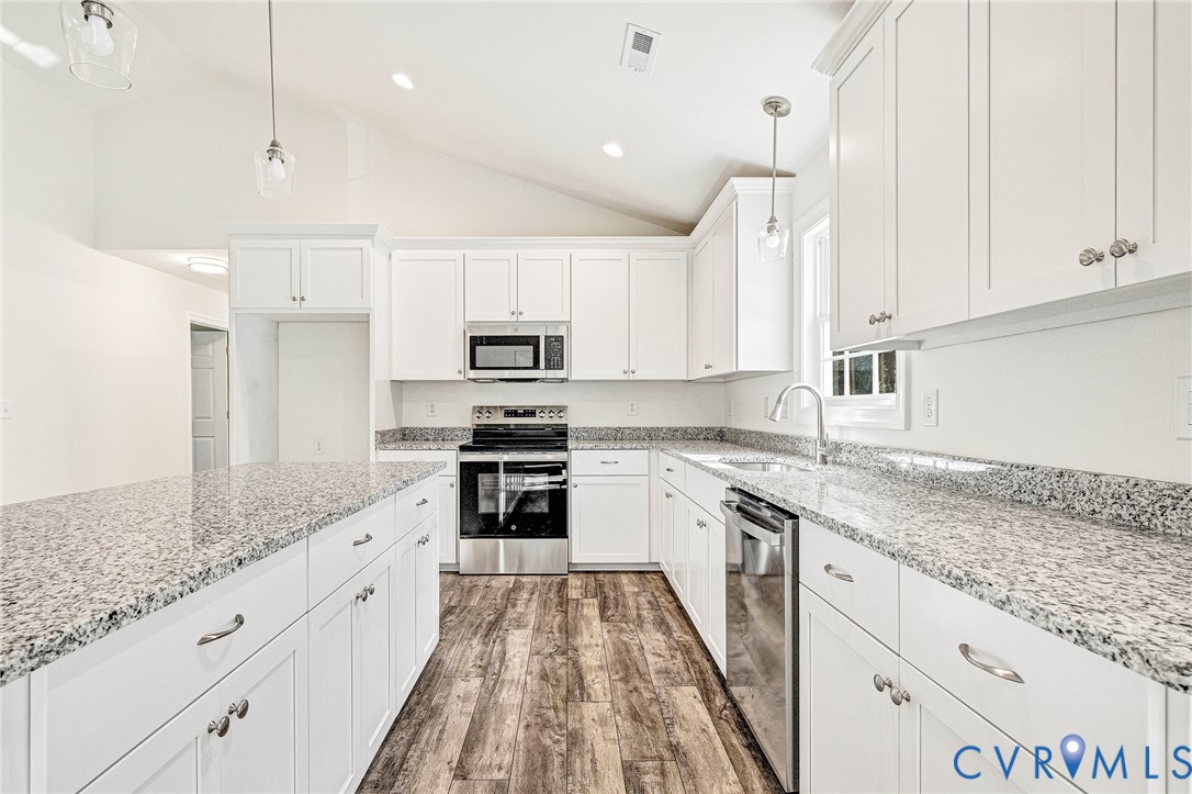 125 Ferry Landing Road Dunnsville, VA 22454 - Photo 12 of 33