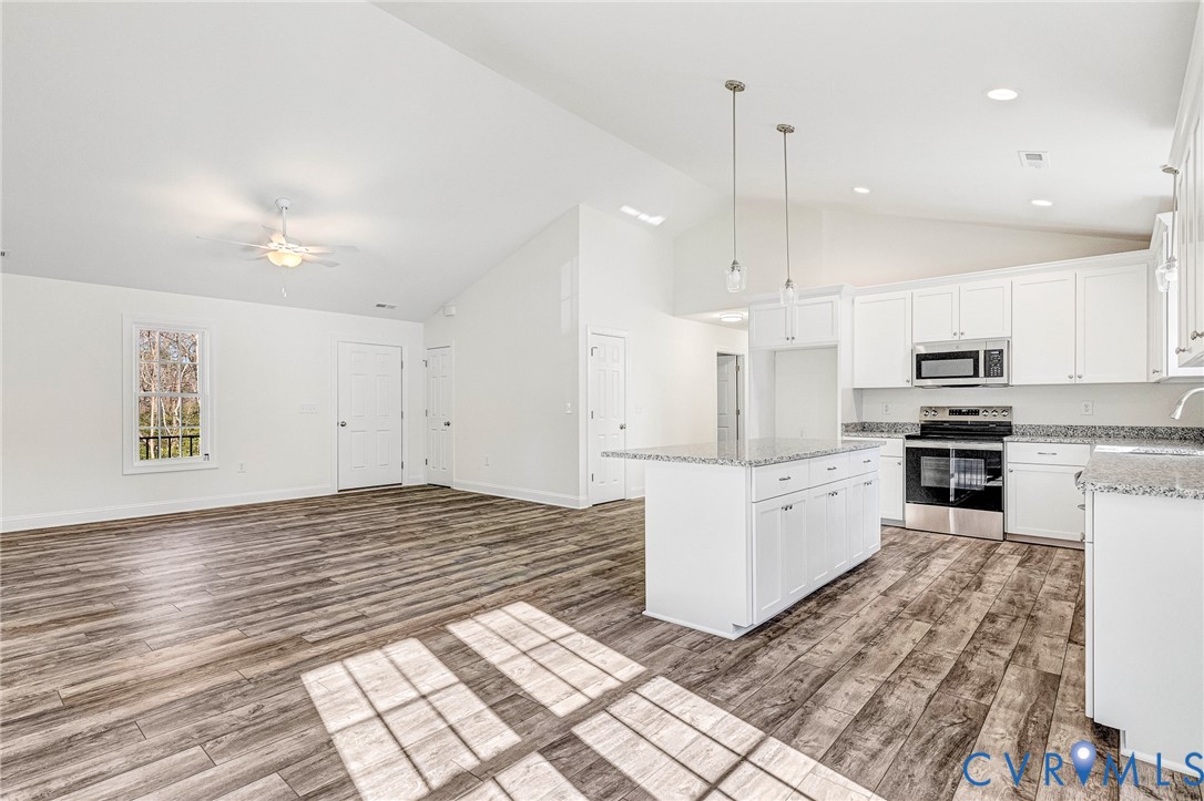 125 Ferry Landing Road Dunnsville, VA 22454 - Photo 13 of 33