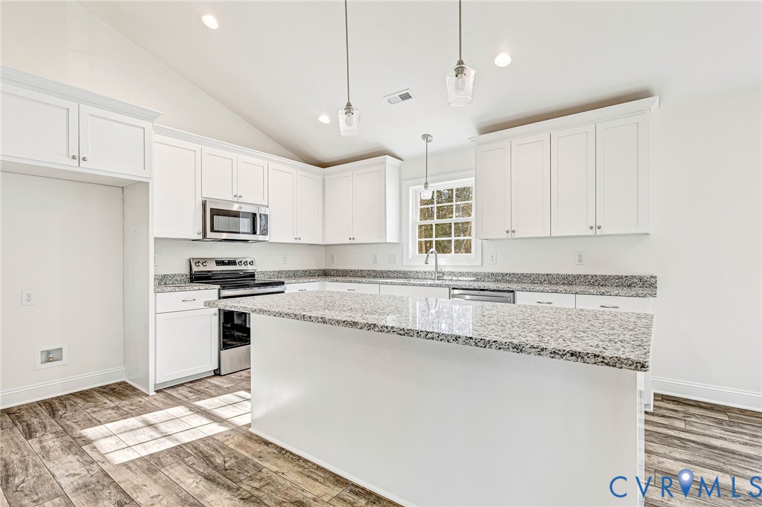 125 Ferry Landing Road Dunnsville, VA 22454 - Photo 7 of 33