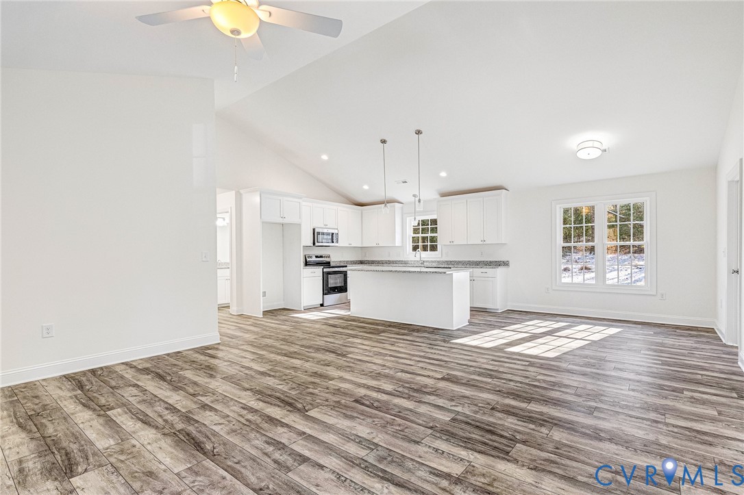 125 Ferry Landing Road Dunnsville, VA 22454 - Photo 9 of 33