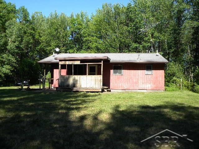 8010 South Fenmore Road St. Charles, MI 48655 - Photo 3 of 14 31353798-2.JPG