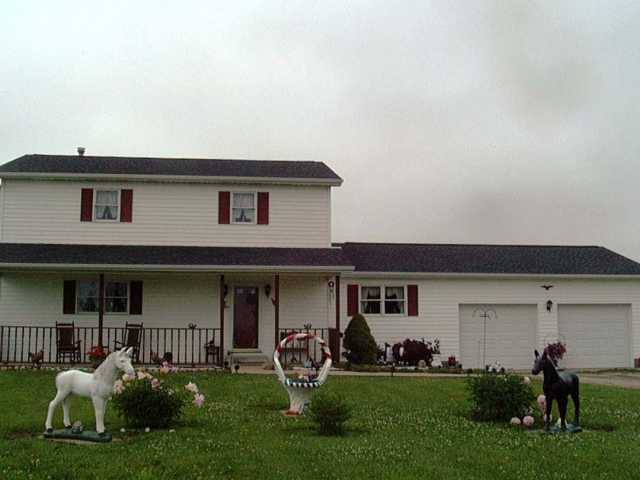 928 Tarlton Road Circleville, OH 43113 - Photo 1 of 7 Gallery Image 1