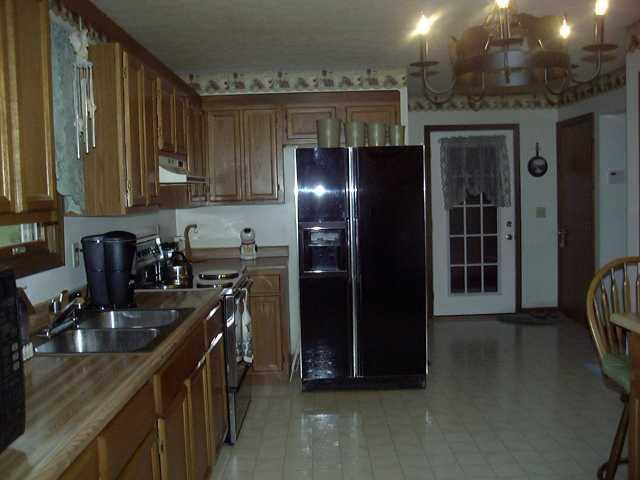 928 Tarlton Road Circleville, OH 43113 - Photo 3 of 7 Gallery Image 3