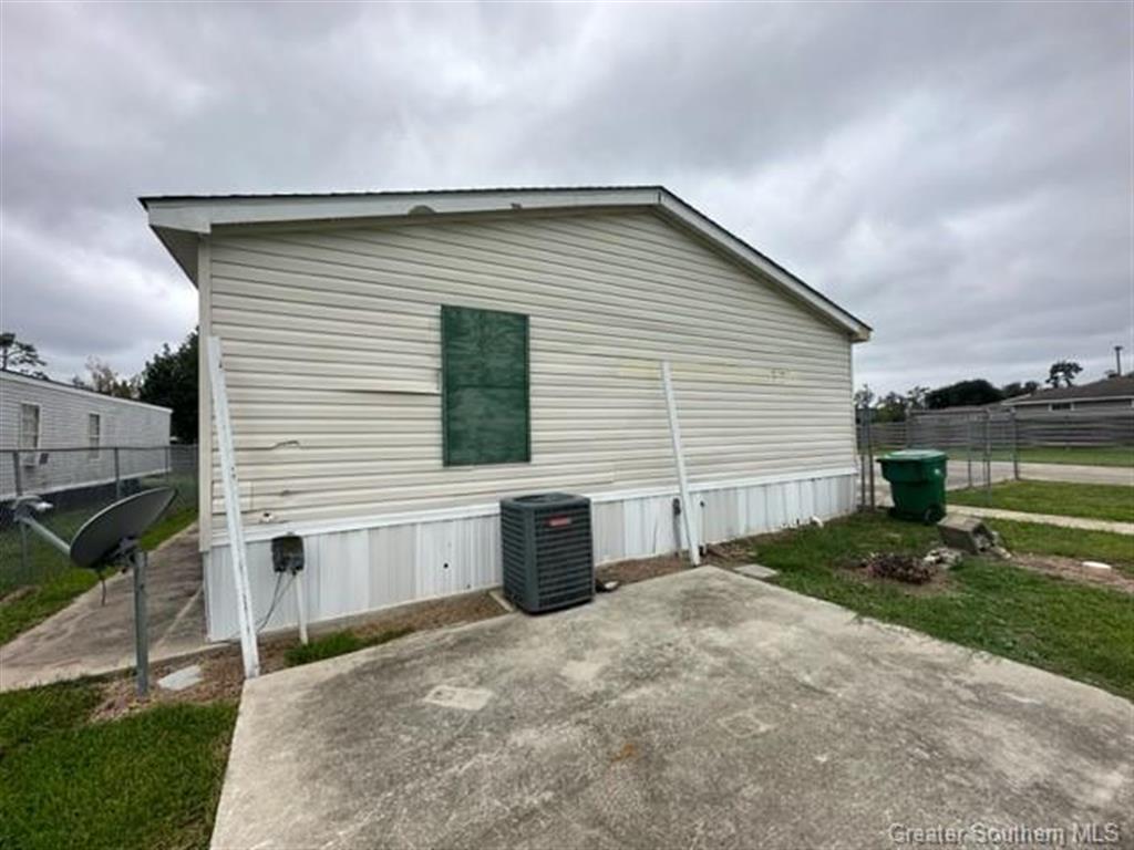 177 Reeves Road Lake Charles, LA 70611 - Photo 3 of 15 Gallery Image 3