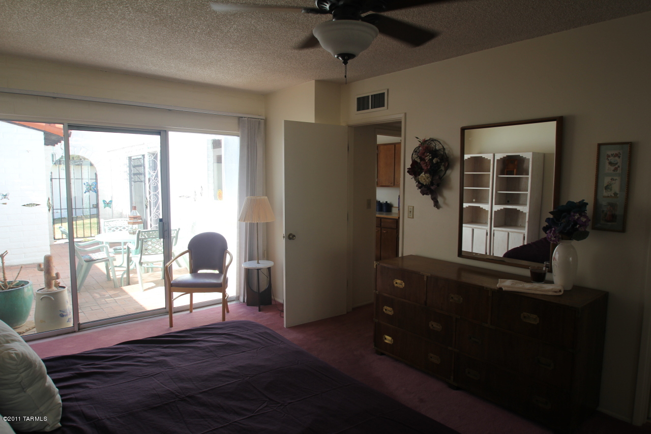 728 West Roller Coaster Road Tucson, AZ 85704 - Photo 18 of 26 Gallery Image 18