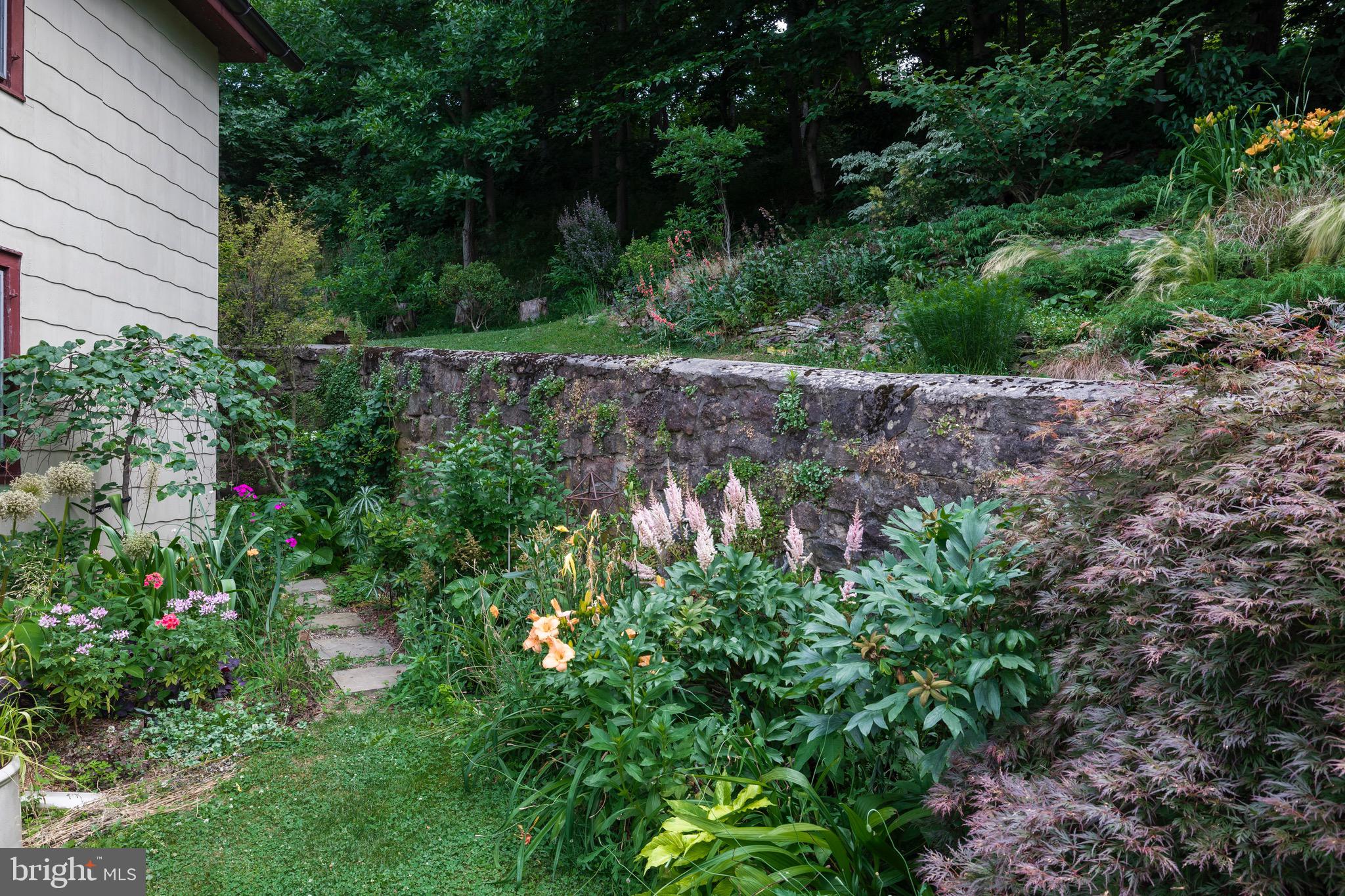 155 Mill Road Morgantown, PA 19543 - Photo 53 of 57 Beautiful stone wall