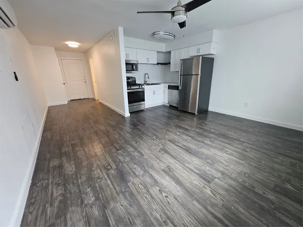 $875 | 4406 Avenue C, Austin, TX 78751