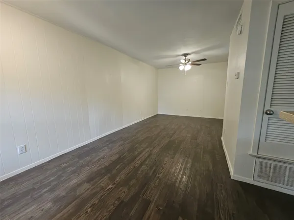 $875 | 4406 Avenue C, Austin, TX 78751