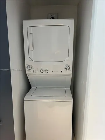 $4,500 | 1300 South Miami Avenue, Unit 2511, Miami, FL 33130