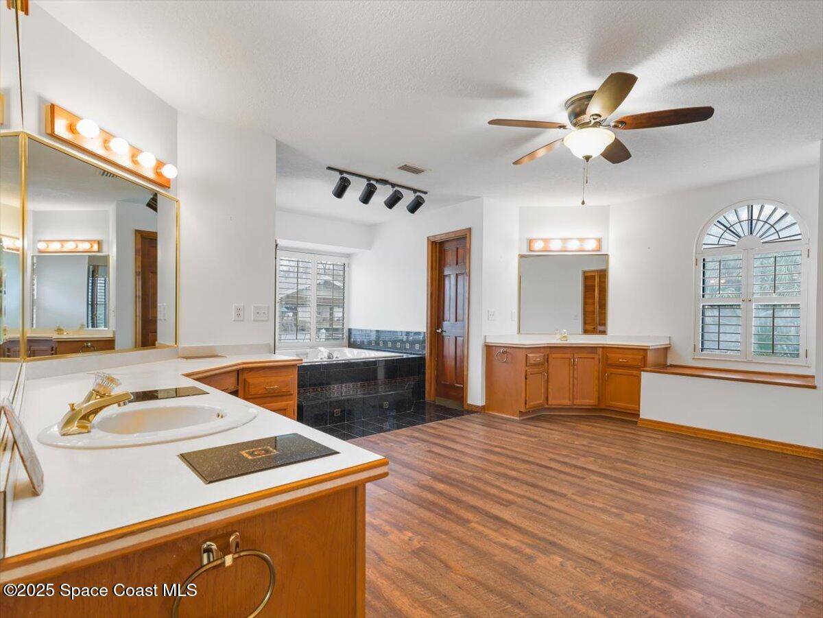 1610 Yellow Brick Road Astor, FL 32102 - Photo 20 of 69 62-Yellow Brick Rd-61