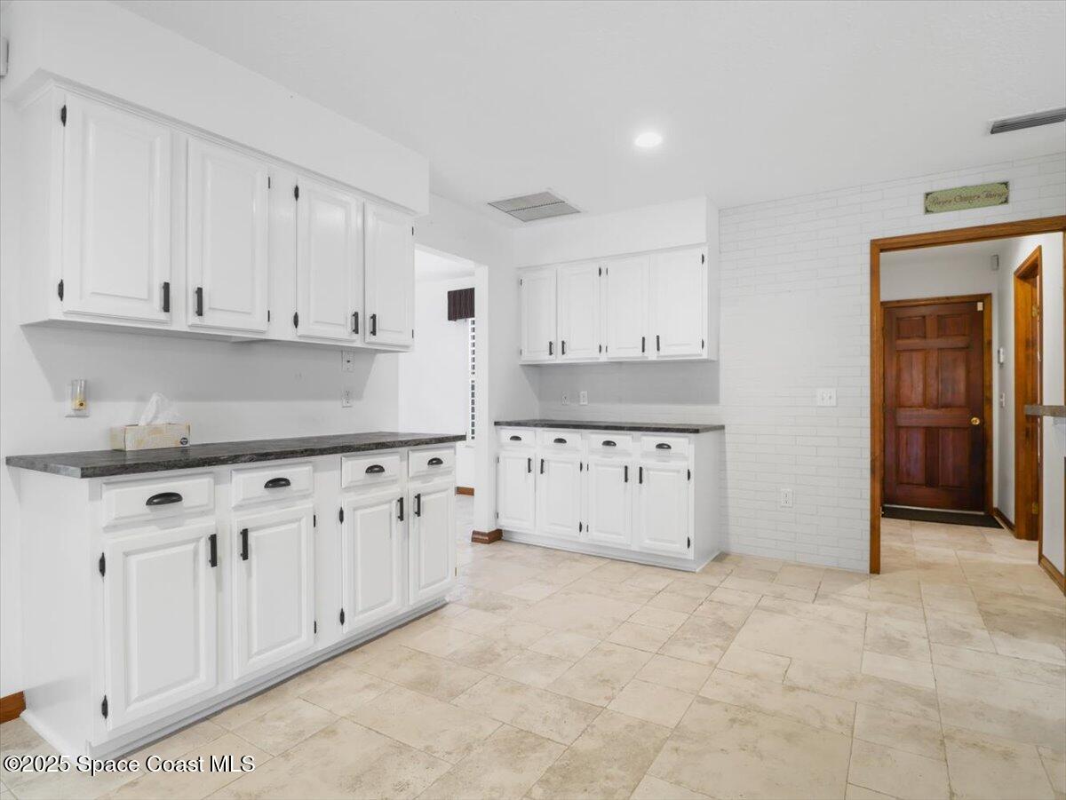 1610 Yellow Brick Road Astor, FL 32102 - Photo 31 of 69 52-Yellow Brick Rd-51