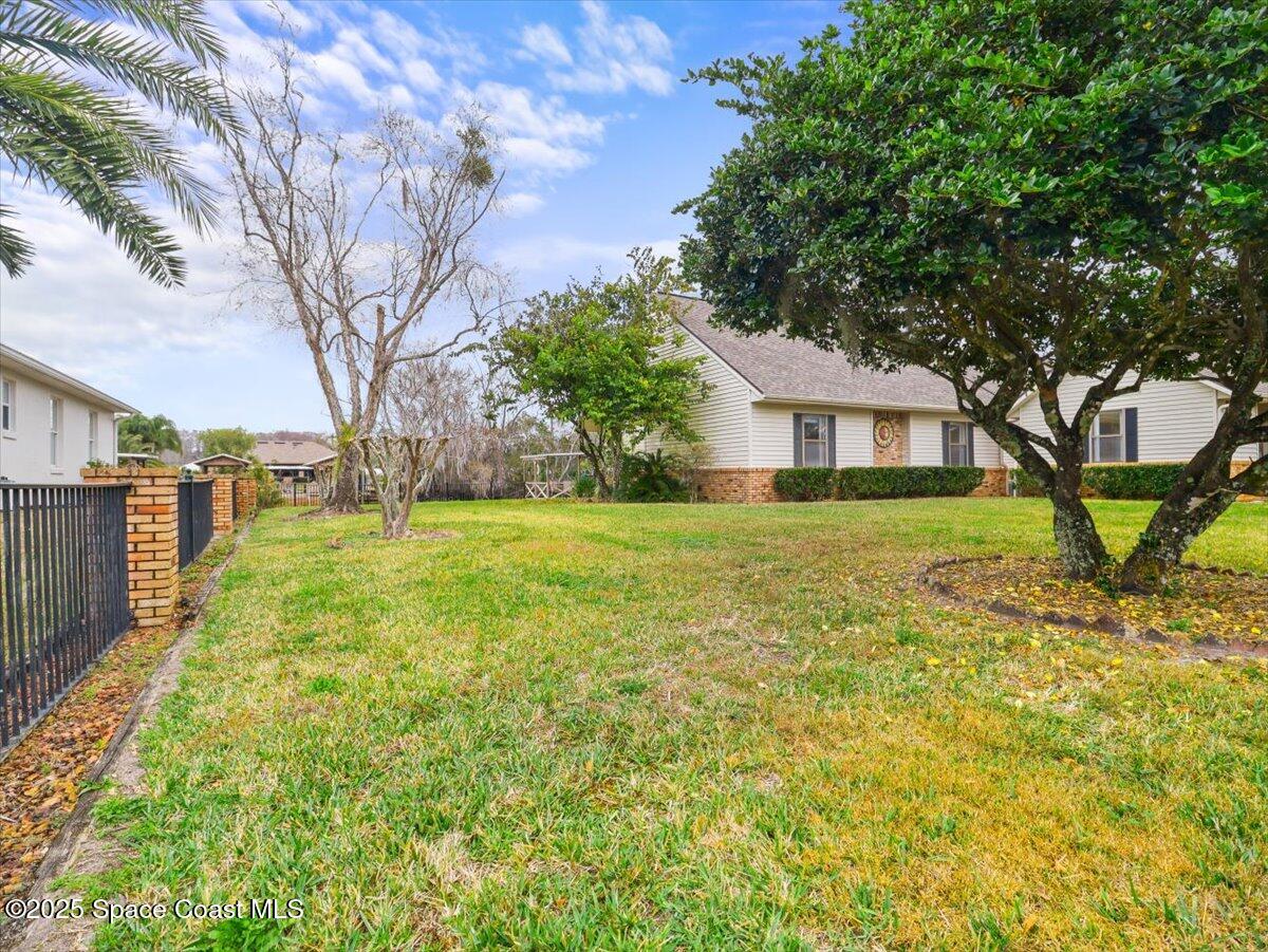 1610 Yellow Brick Road Astor, FL 32102 - Photo 57 of 69 23-Yellow Brick Rd-22